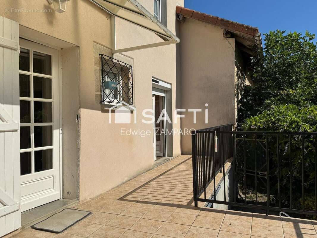 Maison 75 m² à Oradour-Sur-Vayres  - photo 4