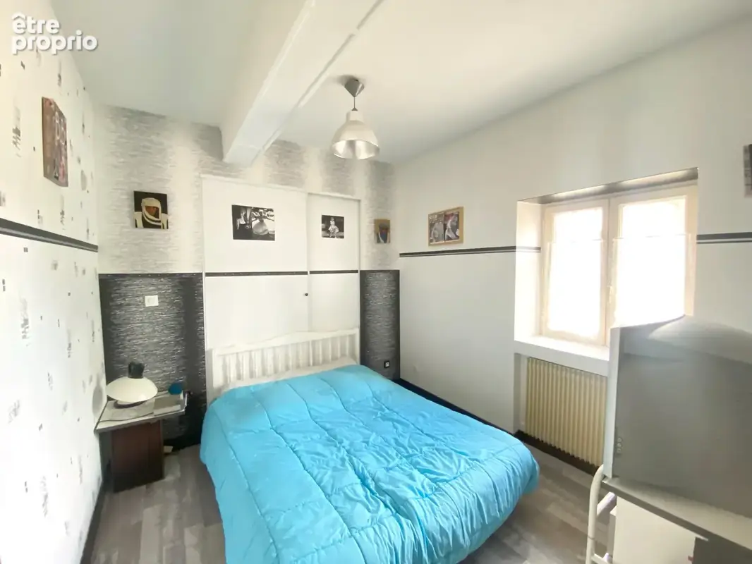 Ferme rénovée de  118 M2 habitable ! Terrain de 1 137 m2 à 13 500m2!  PRIX : 272 000 € - photo 10