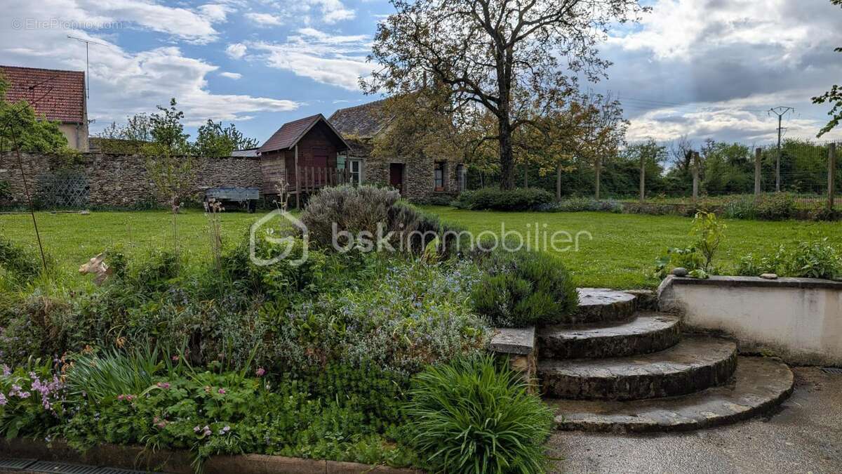 Exclusivité :  Maison rénovée avec grange et terrain constructible en sus (offert) - photo 24