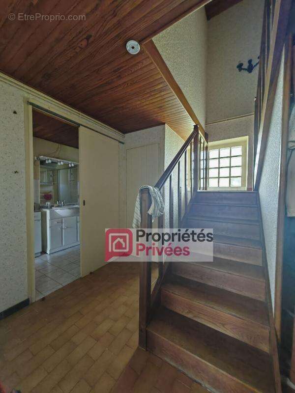 Maison Gigny 5 pièce(s) 115 m2 - photo 8