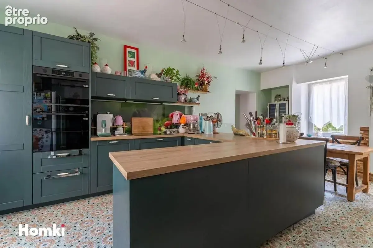 Maison T6 de 164 m² avec dépendance de 140 m² - photo 5