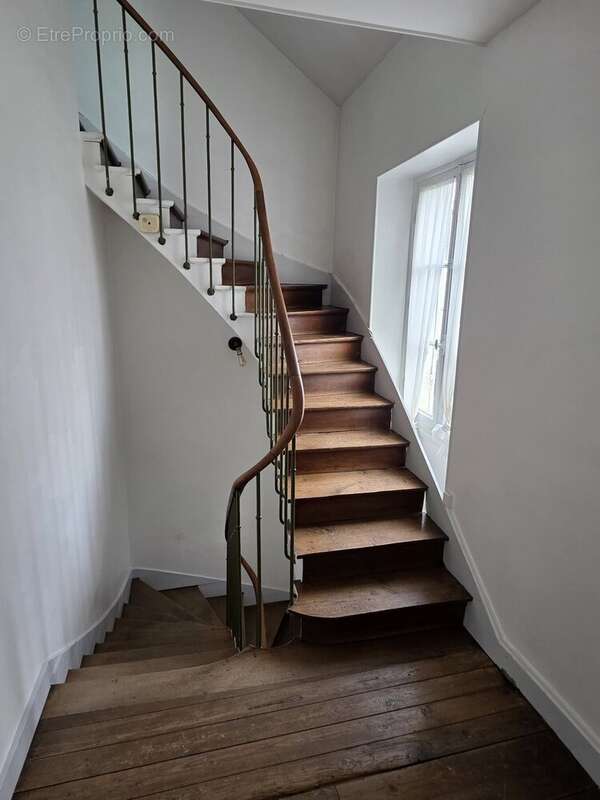 Maison à ANGERVILLIERS