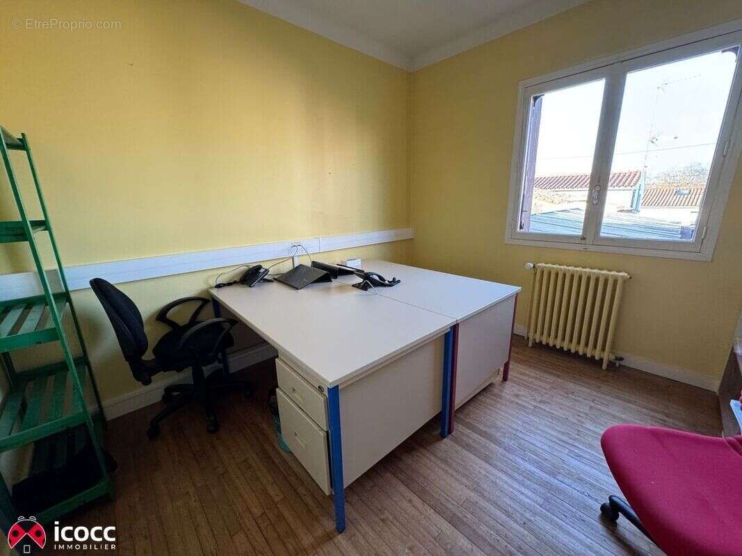 Commerce 342 m² à Lucon  - photo 6