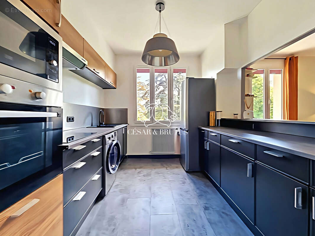 Appartement à TASSIN-LA-DEMI-LUNE