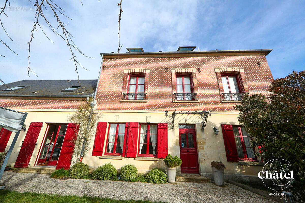Maison à BORAN-SUR-OISE