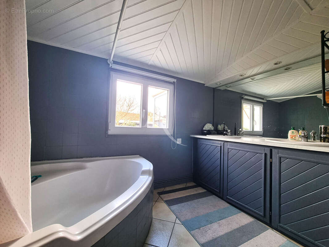 Maison à SAINT-SEBASTIEN-SUR-LOIRE