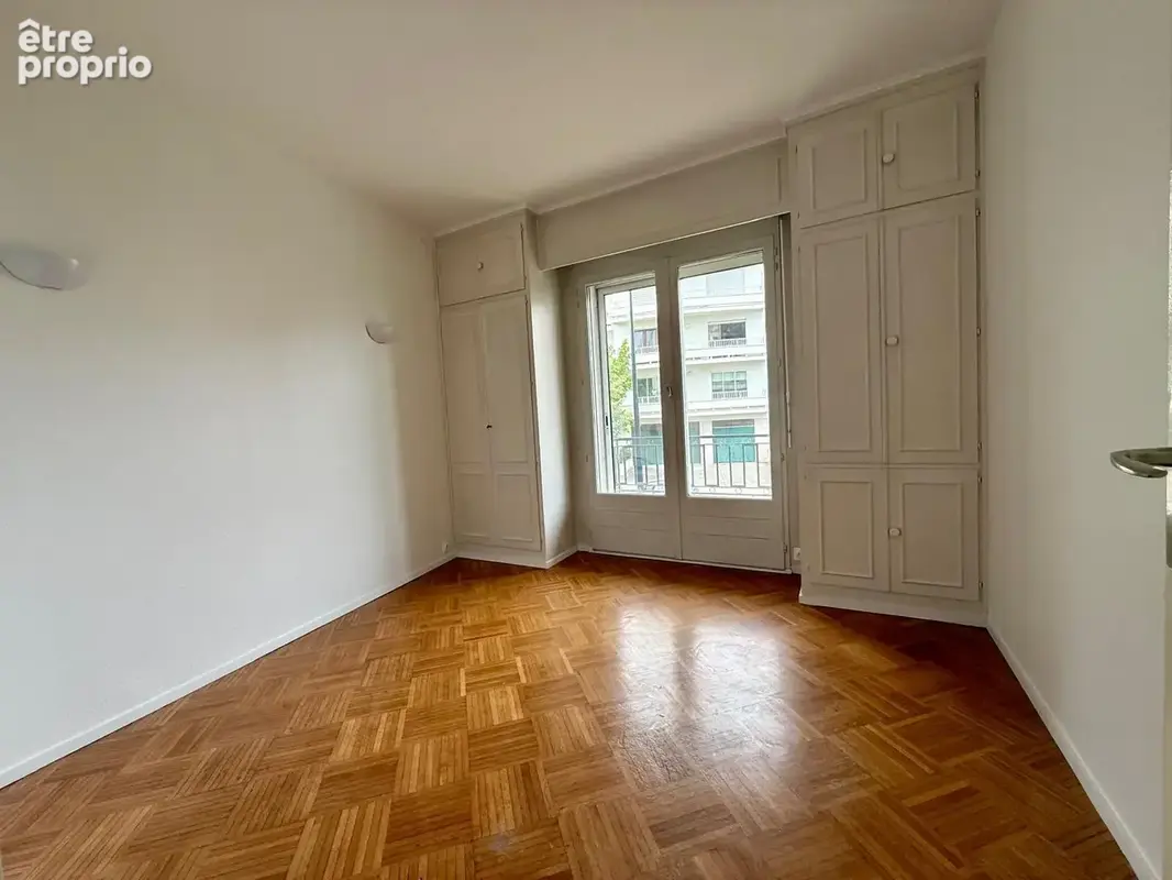 BORDEAUX CAUDERAN CENTRE - Appartement Darchand T5 de 133m2 + garage - photo 8