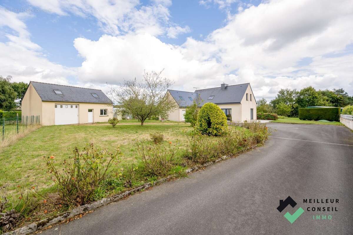 Maison à SAINT-JULIEN