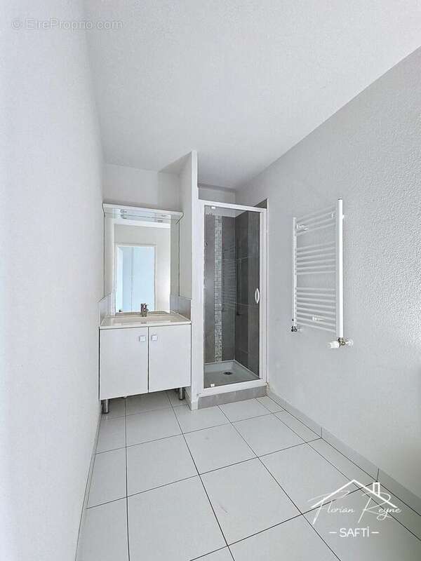 Photo 6 - Appartement à PAREMPUYRE