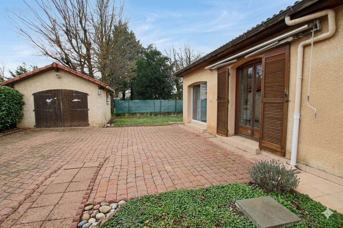 Maison à MIONS