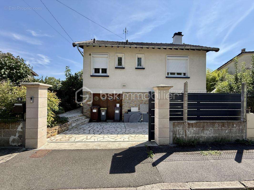Maison à SOISY-SUR-SEINE