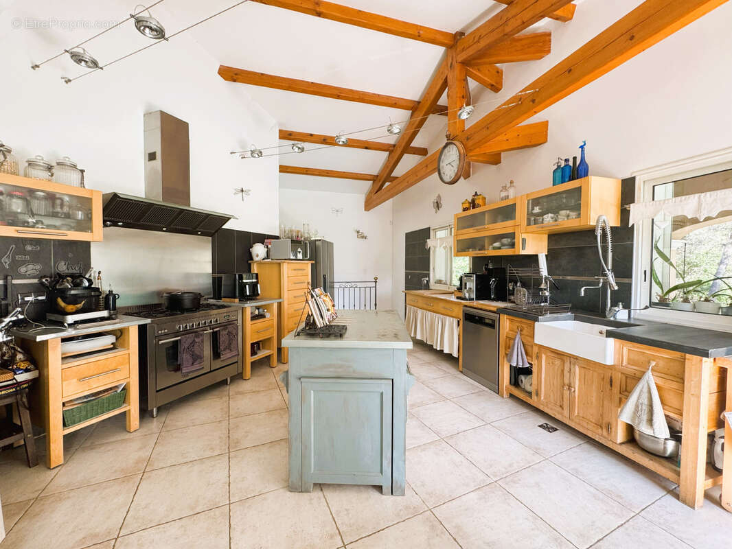 Maison à SAINT-ZACHARIE