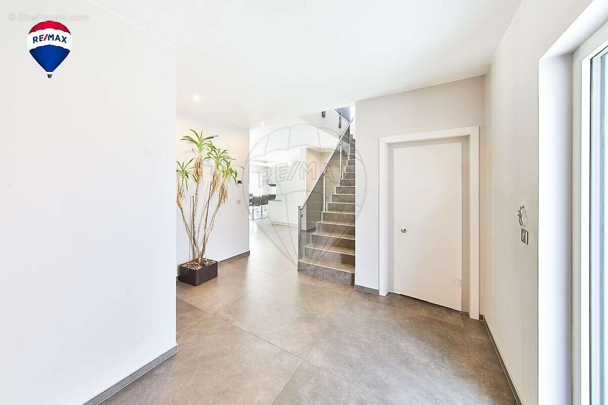 Maison 5 chambre(s) à vendre - photo 3