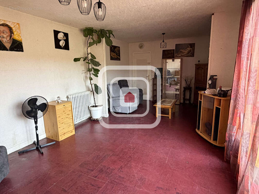 Pavillon de plain-pied - 3 chambres et 1 000 m² de terrain - photo 6