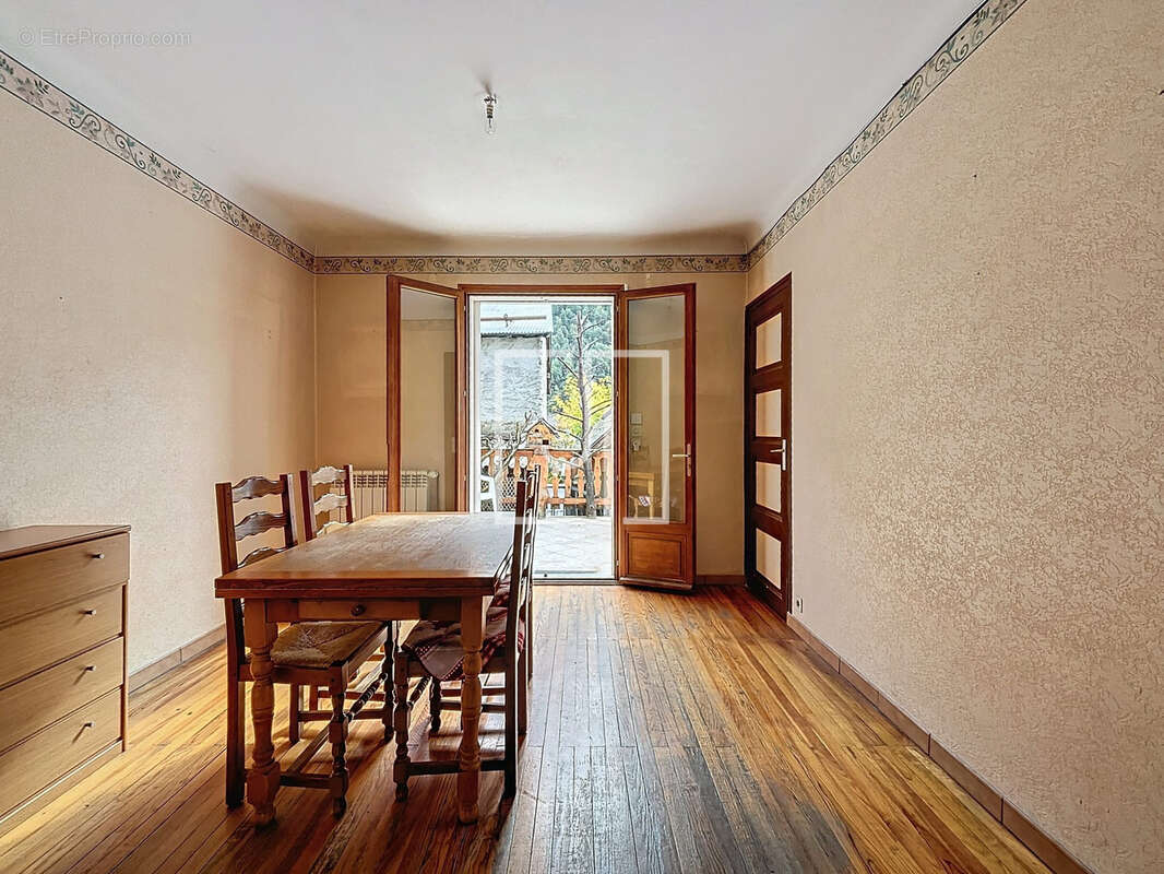 Maison à LA CONDAMINE-CHATELARD