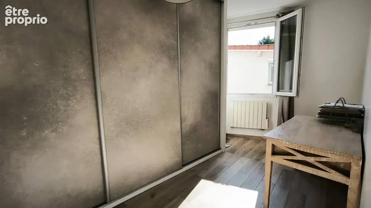 Appartement 4 pièces - 80m²- Balcon- 2 places de stationnement - photo 7
