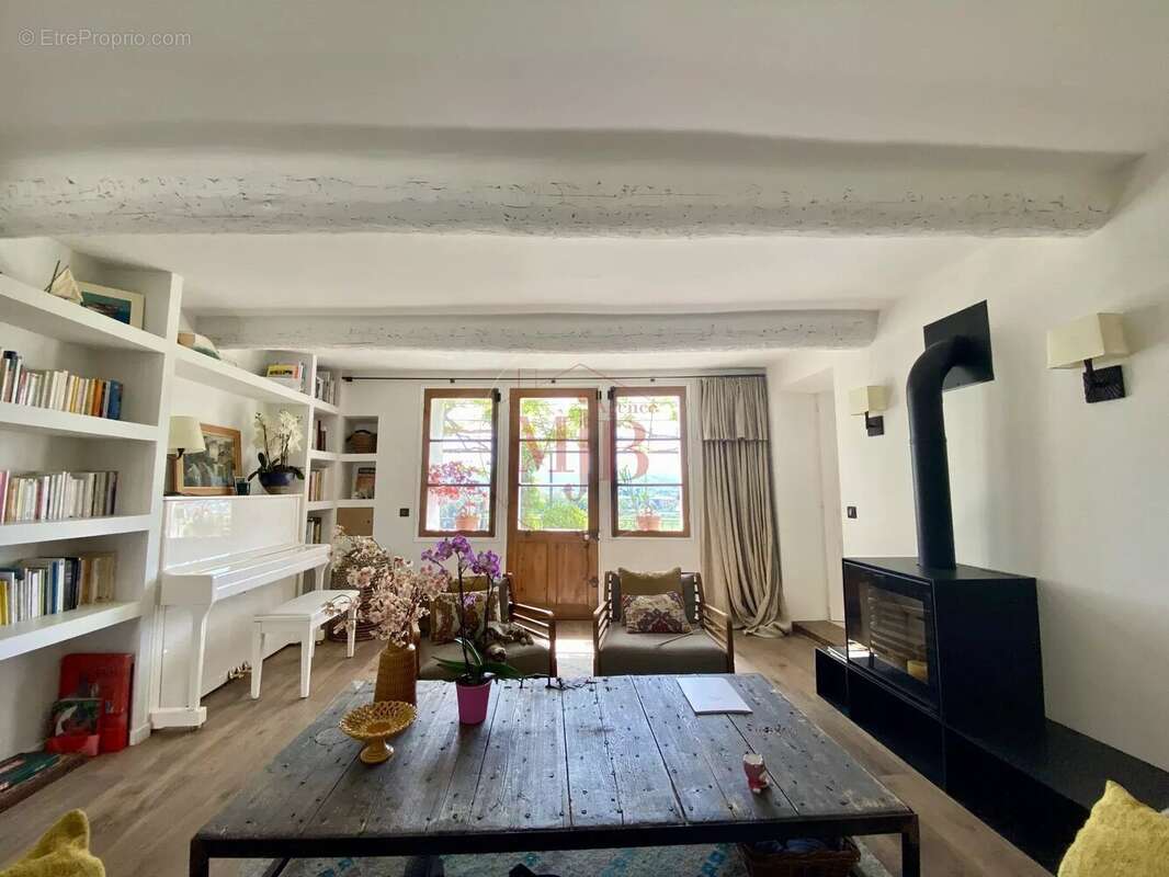 Maison à CADENET