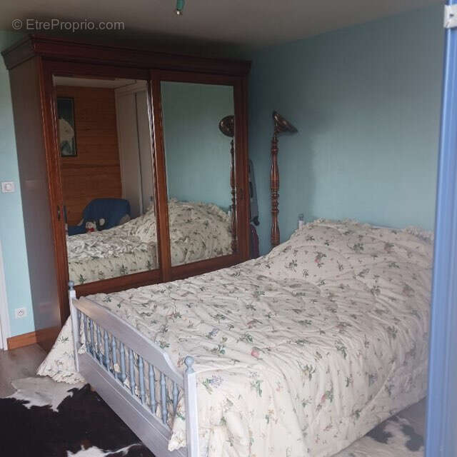 Maison à LA ROCHE-CHALAIS