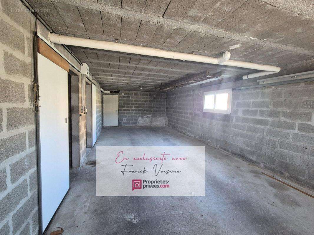 A VENDRE  en EXCLUSIVITE aux Herbiers, centre ville - Maison avec 4 chambres sur un terrain de  729 m2 env - photo 14