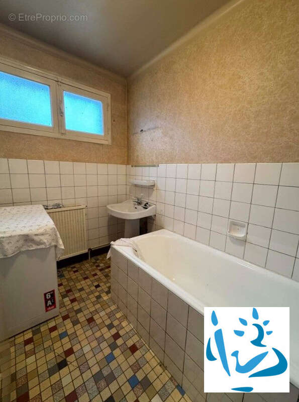 Maison à MOULINS-SAINT-HUBERT