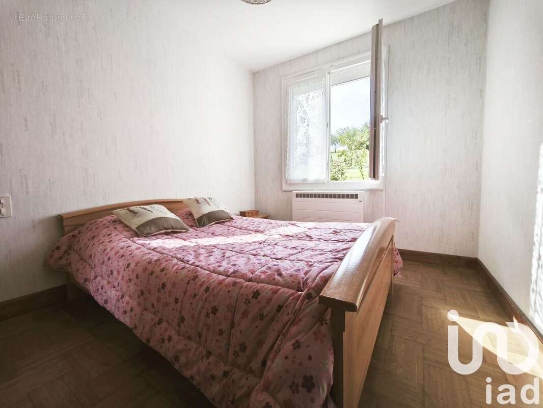 Photo 8 - Maison à COMBRONDE