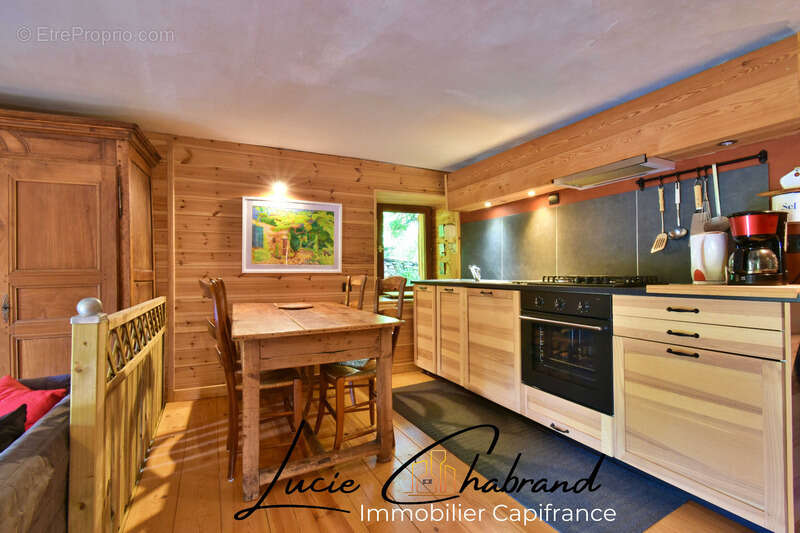 Maison à vendre 10 pièces  (05) - photo 4