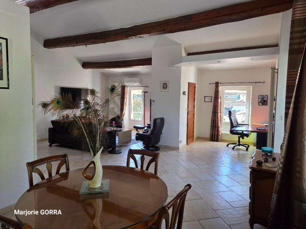 Appartement à NANS-LES-PINS