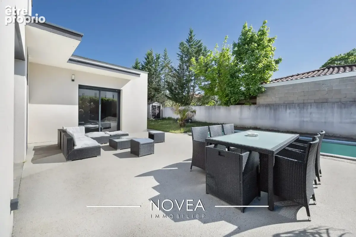 Maison 144 m² à Saint-Maurice-De-Beynost  - photo 6