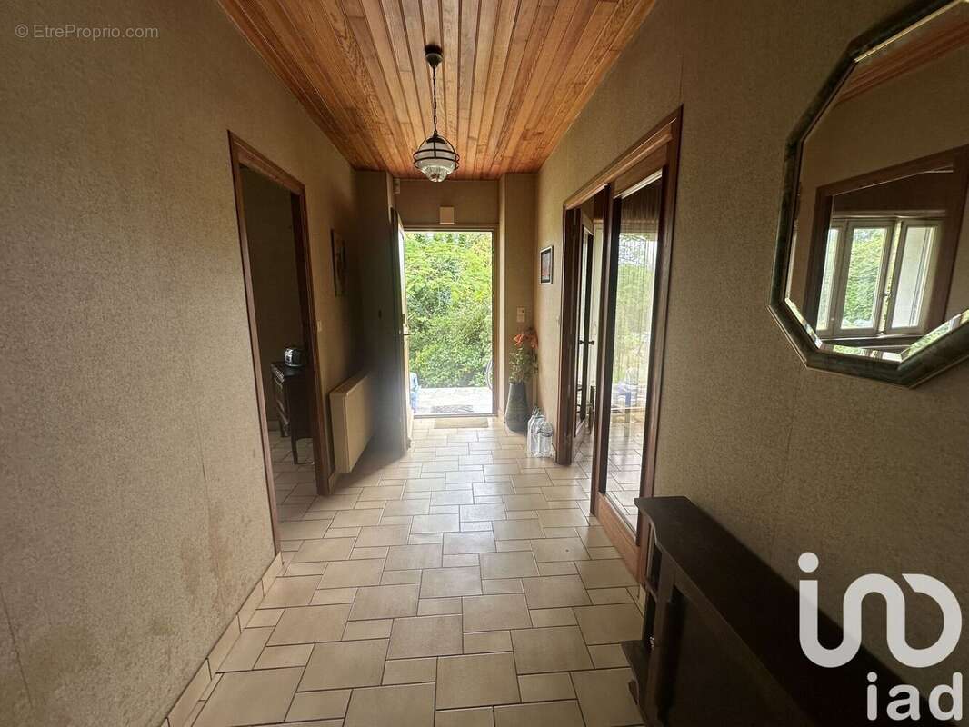 Maison 95 m² à Garlan  - photo 6