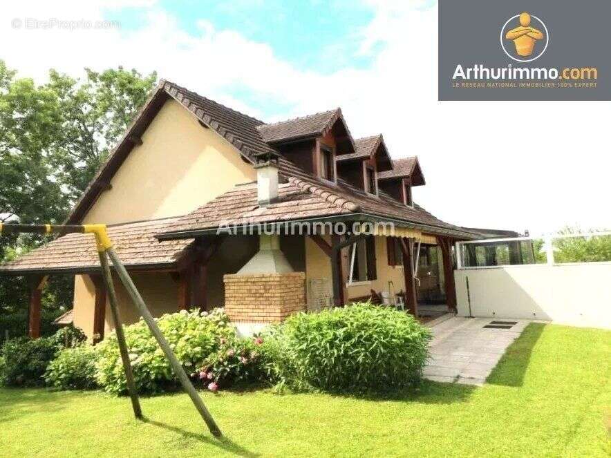 Maison à TOULOUSE-LE-CHATEAU