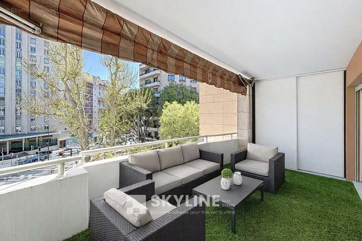 Appartement à MARSEILLE-6E