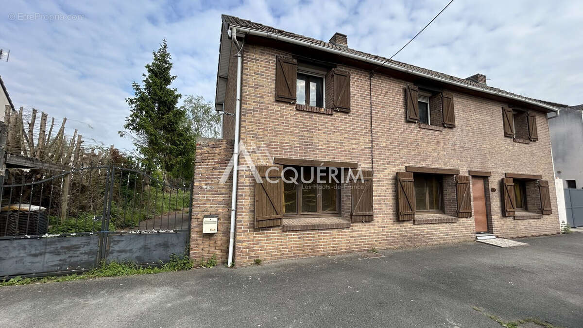 Maison 173 m² à Ostricourt  - photo 2