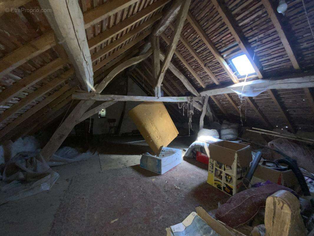 Maison 56 m² à Saint-Leger-Magnazeix  - photo 6