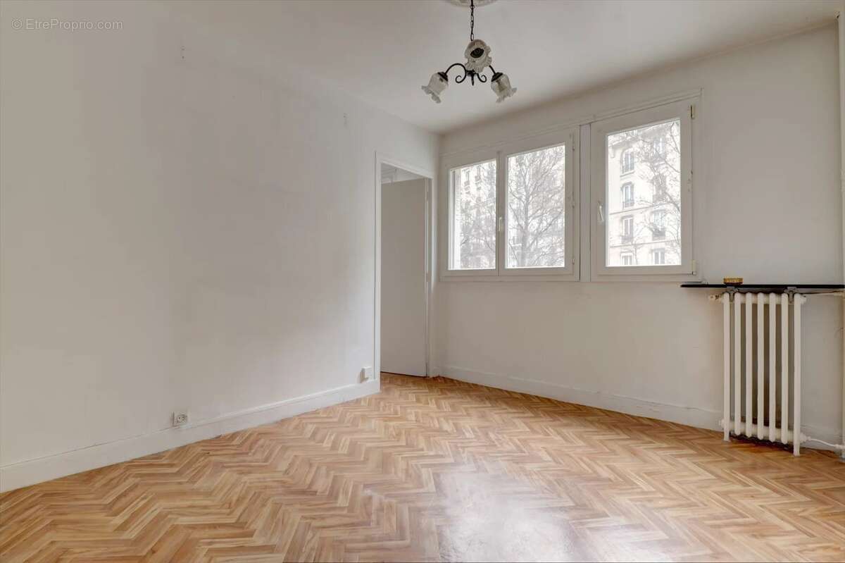 Appartement à PARIS-10E