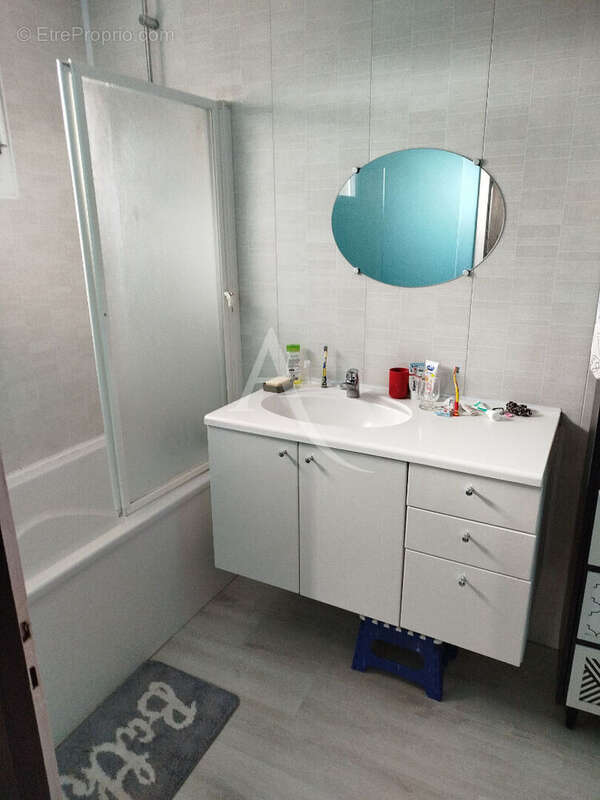 Maison à MOUTIERS-LES-MAUXFAITS