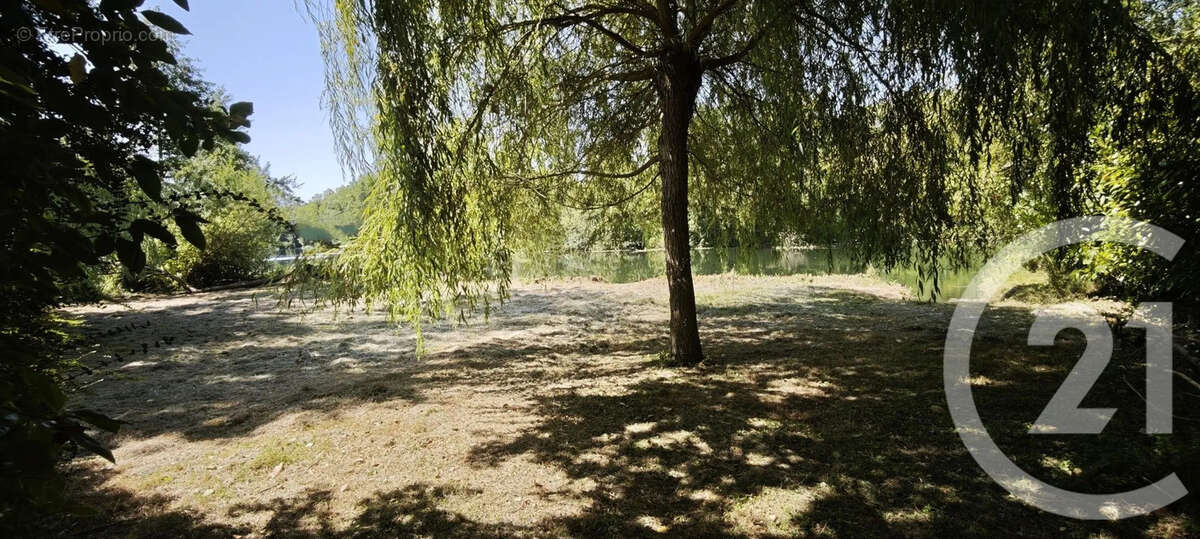 Terrain 1982 m² à Chateaudun  - photo 4