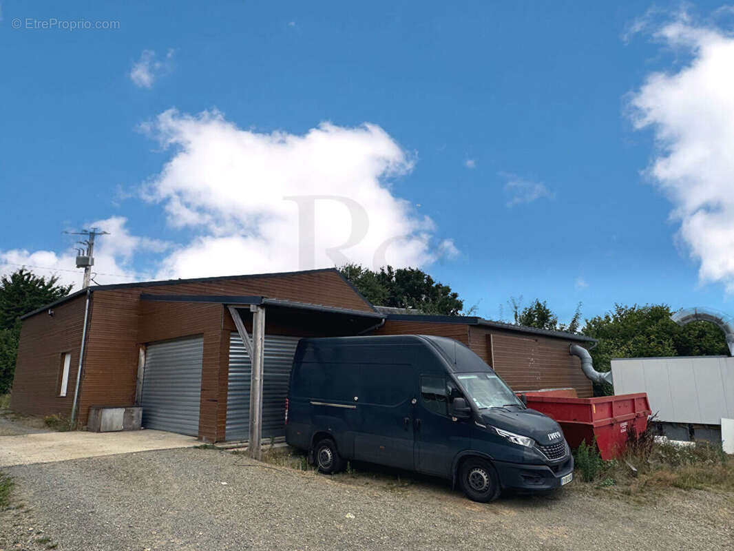 Commerce à ATHIS-DE-L&#039;ORNE