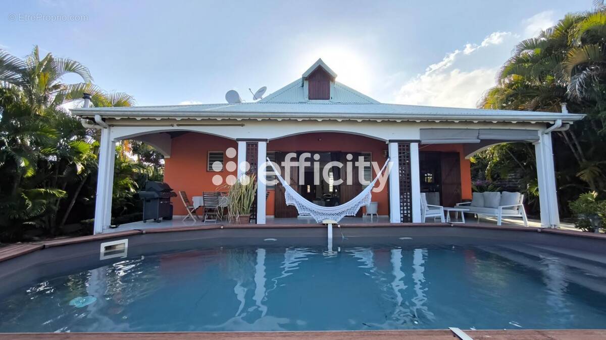 Maison à SAINT-FRANCOIS