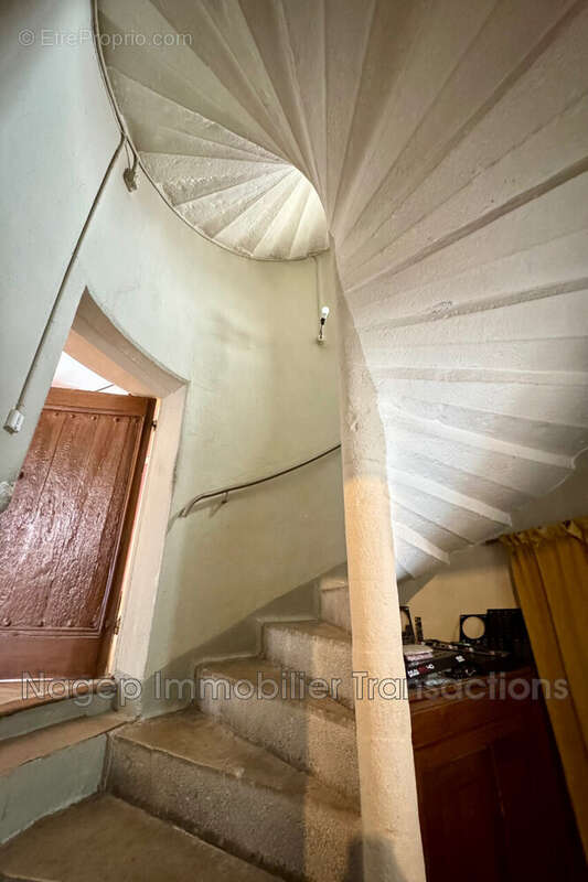 Maison à SAINT-BONNET-DE-ROCHEFORT