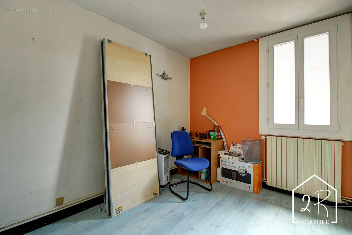 Appartement T6 125 m2 + Caves - photo 7