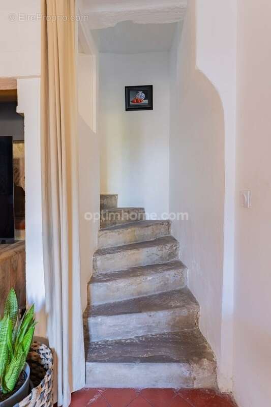 Maison à AUVERS-SUR-OISE