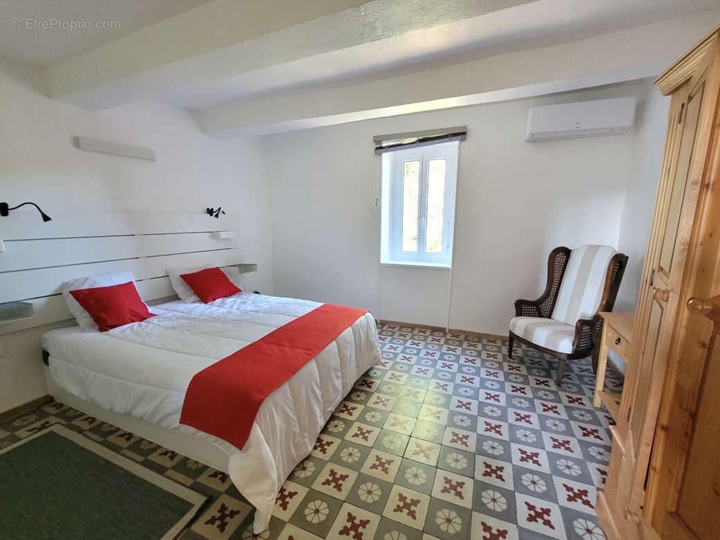 Maison à FAUGERES