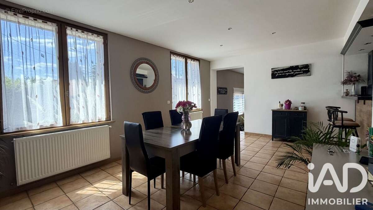 Maison 112 m² à Loison-Sous-Lens  - photo 4