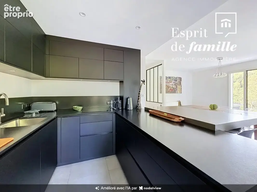 Saint-Didier-au-Mont-d’Or – maison familiale de plus de 180 m² dans un écrin de verdure - photo 10