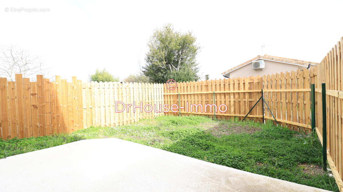 Appartement à SABLONS