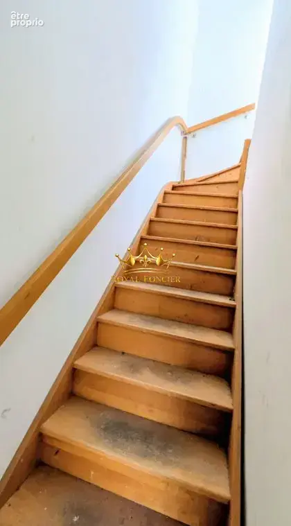 Accès appart au 1er étage 