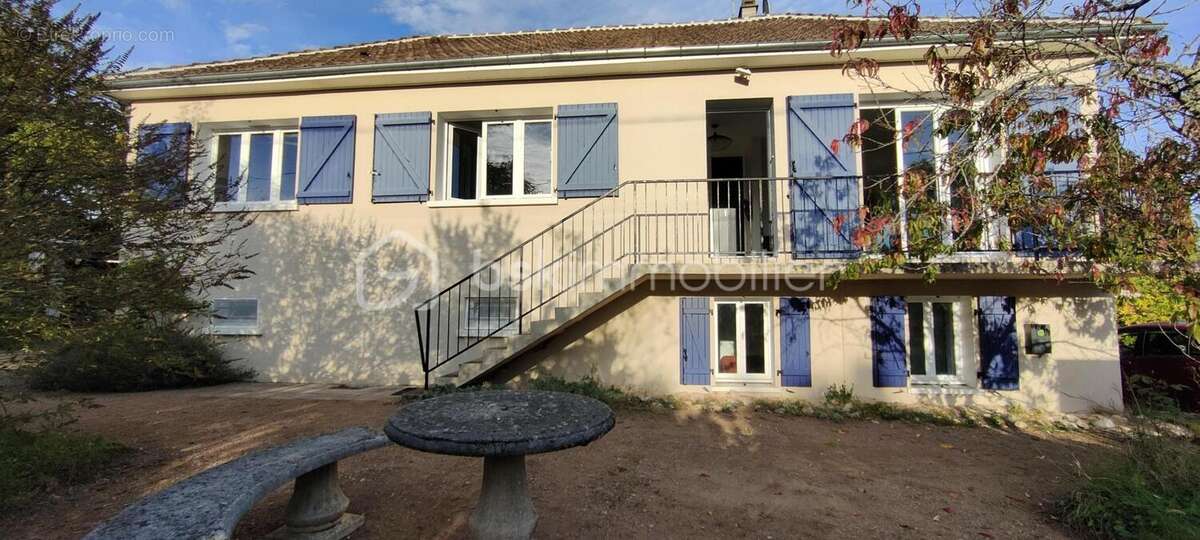 Maison à VARENNES-VAUZELLES