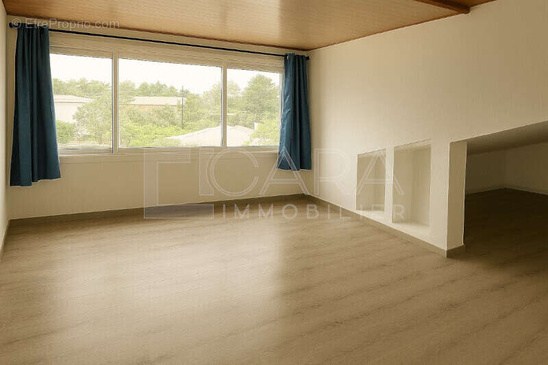 Mezzanine 1 - Appartement à CAYENNE
