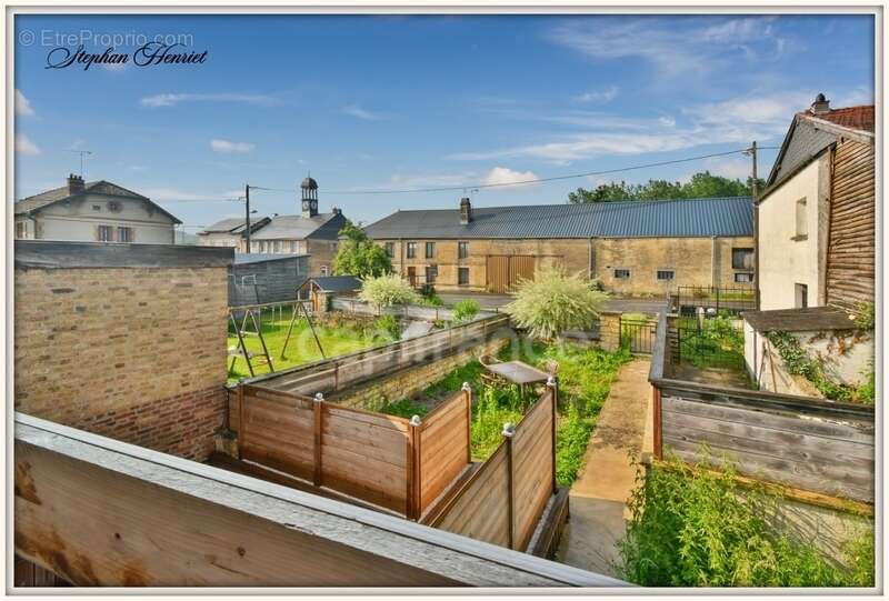 Maison à BOULT-AUX-BOIS