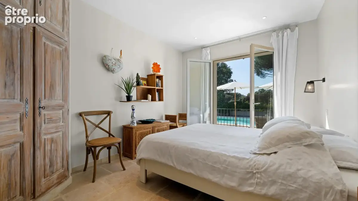 Bastide rénovée d’exception avec vue panoramique – Grimaud - photo 12